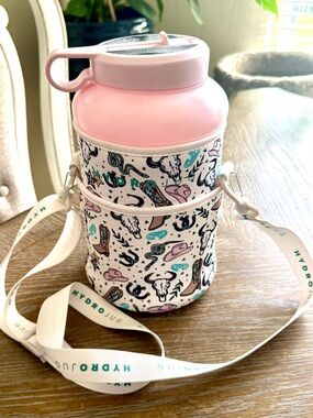 73oz HydroJug Pink Sand with Western Print Sleeve NWT